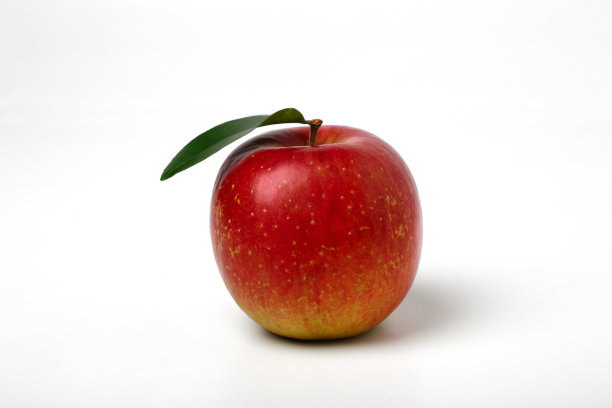 白色背景上的红苹果图片下载