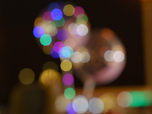 明亮的节日气球图片下载