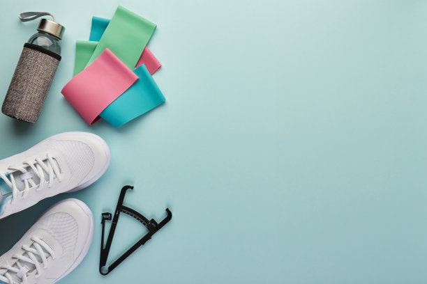 创意的平面运动和健身设备。图片下载