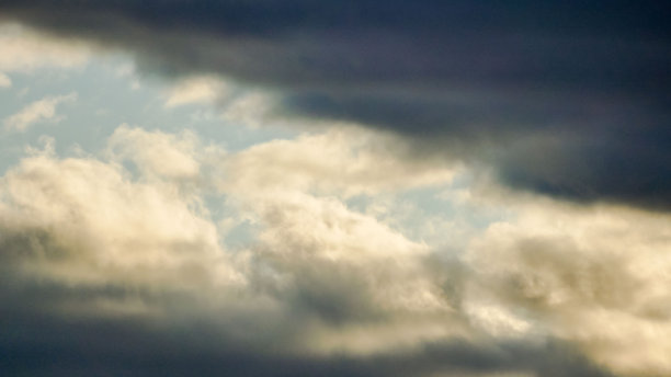 日落时的彩云图片下载