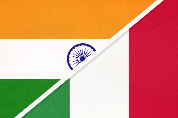 印度和意大利共和国或意大利共和国国旗的标志由纺织品制成。图片下载