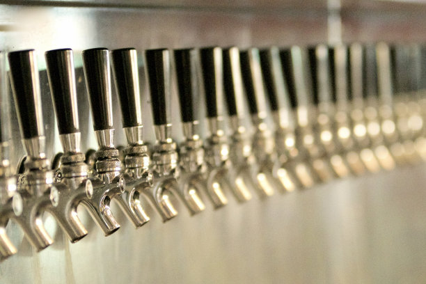 啤酒水龙头图片下载