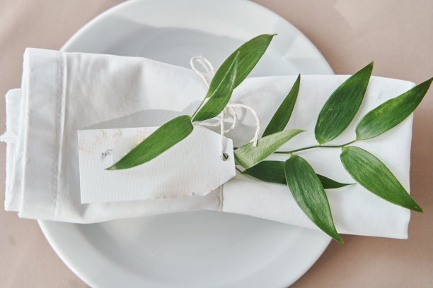 装饰婚礼上的盘子装饰婚礼装饰图片下载