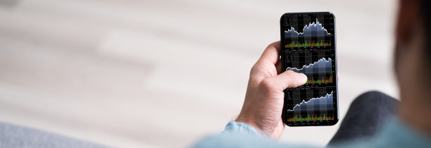 经纪人在证券交易所进行网上交易图片下载