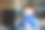 寂寞的小男孩在家里用笔记本电脑学习。可爱的孩子做家庭作业，使用笔记本和现代小工具。在流感冠状病毒封锁隔离期间的家庭教育概念图片下载
