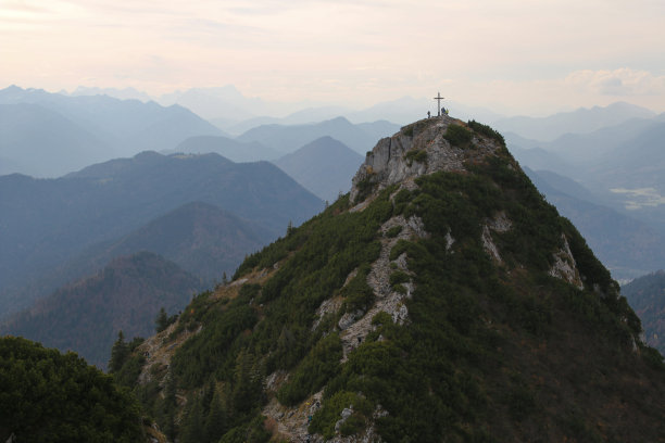 巴伐利亚阿尔卑斯山的山景图片下载