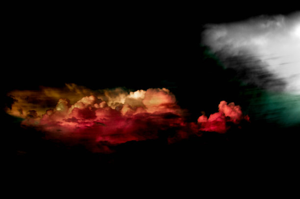 阴霾的天空图片下载