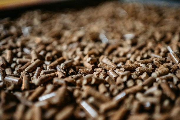 用于加热的木屑颗粒图片下载