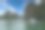 下龙湾一个水上村庄的美丽景色图片下载