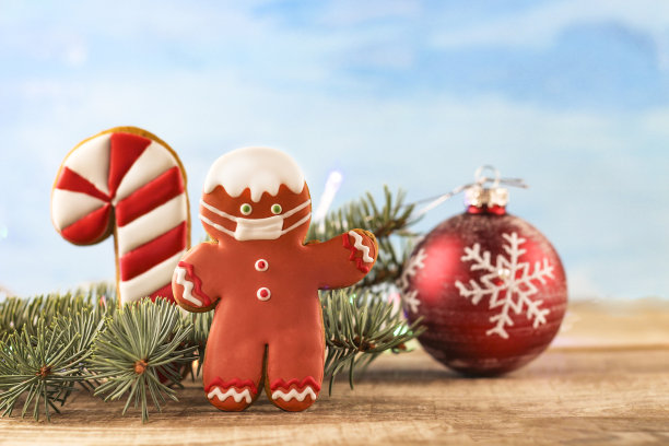 圣诞姜饼。美味的自制的姜饼。自制圣诞姜饼。Copyspace图片下载