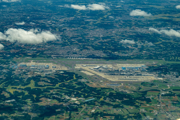 成田国际机场(从飞机上拍摄)图片下载