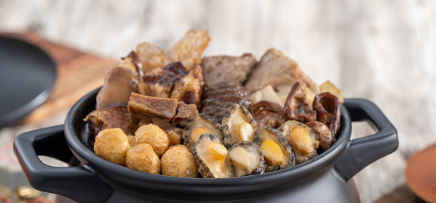 中国传统食物佛跳强的特写。图片下载