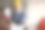 男工人戴安全帽和穿工作服图片下载