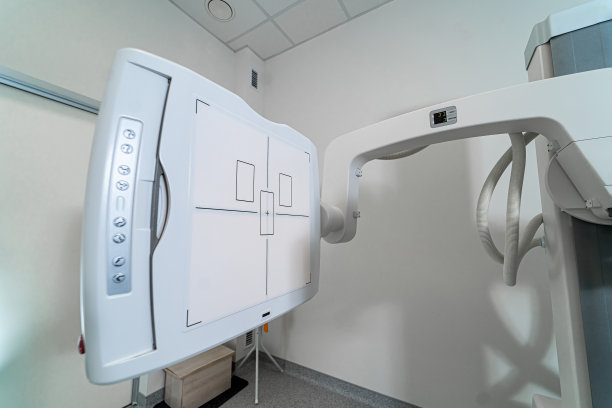 现代医疗扫描设备。从侧面选择性地聚焦。图片下载