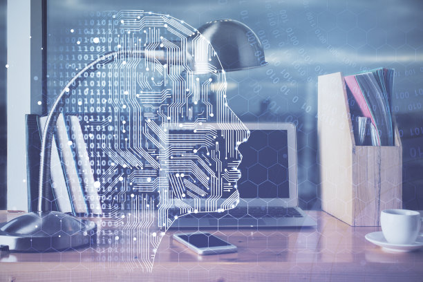 用电脑和脑全息图多次曝光工作台。头脑风暴的概念。图片下载