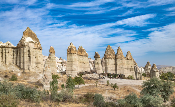 土耳其卡帕多西亚爱谷的岩层。图片下载