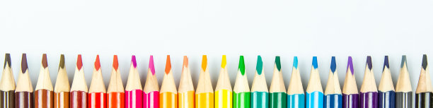 彩色铅笔孤立在白色背景图片下载