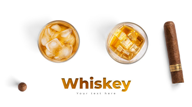 威士忌加冰，雪茄烟，白色背景。长标题横幅格式。全景网站标题横幅图片下载