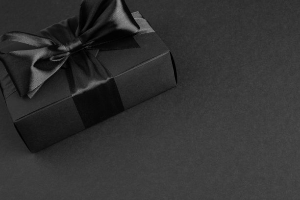 黑色星期五的礼盒礼物图片下载
