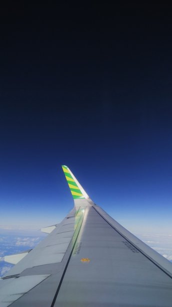 让我们飞向太空吧!图片下载