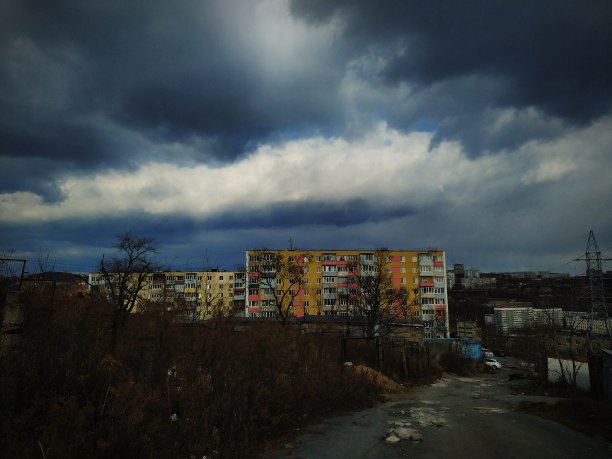 在打雷图片下载