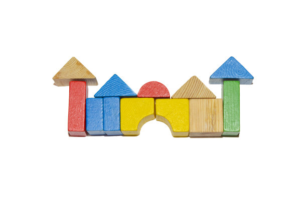 儿童的木制彩色立方体玩具图片下载