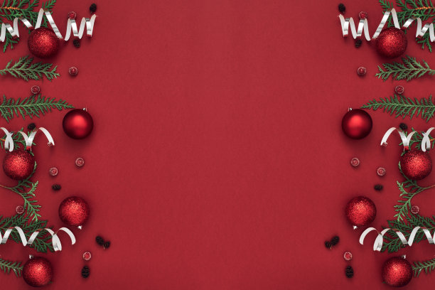 以红色为背景的新年、节日装饰。复制空间，平铺，模拟，顶视图图片下载