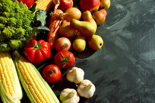 新鲜有机水果和蔬菜。图片下载