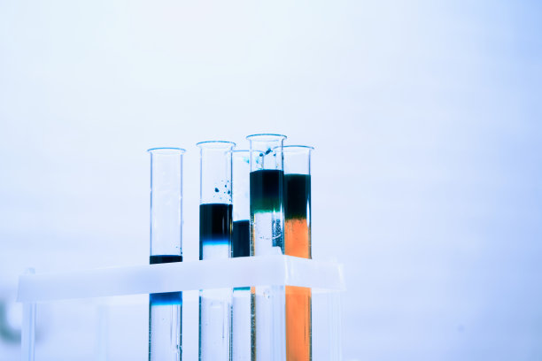 冠状病毒疫苗管图片下载