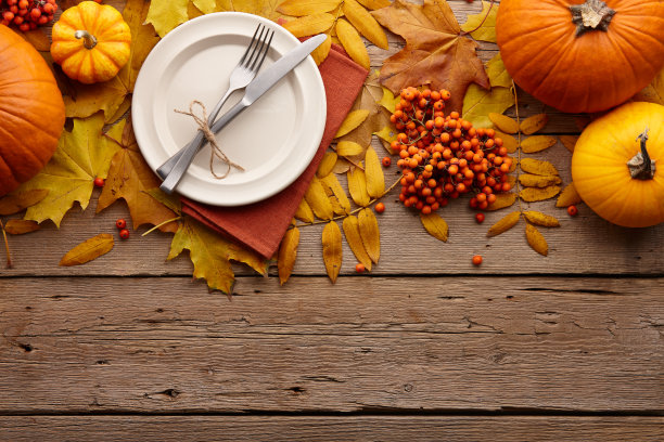 感恩节晚餐的概念图片下载