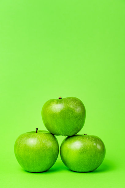 青苹果孤立在背景有机健康水果抽象拷贝空间图片下载