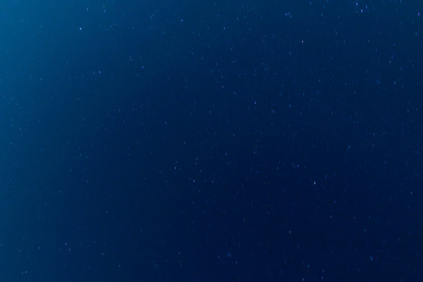 夜空中移动的星星，深蓝色宇宙背景图片下载