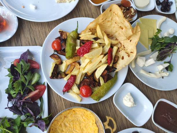 早餐桌上图片下载