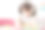 年轻女孩玩创造性玩具积木在家上学图片下载