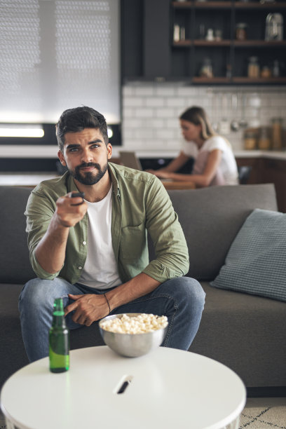 电视上没什么可看的图片下载