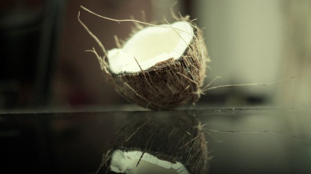 半椰子倒影2图片下载