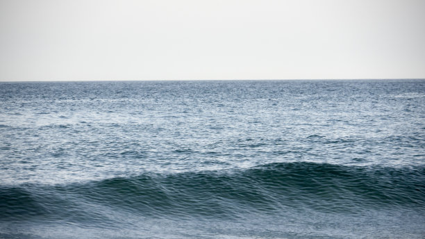 地中海的柔波图片下载