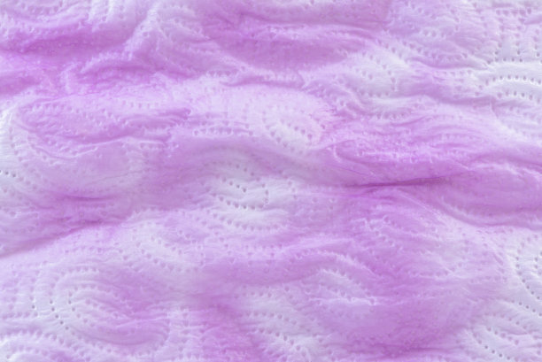 厨房用纸上有葡萄酒杯的痕迹图片下载