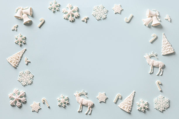 圣诞节框架白色手工节日DIY装饰在蓝色。图片下载