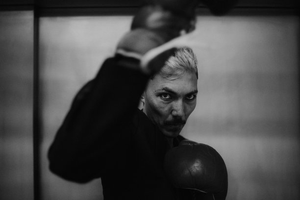 《斗士》图片下载