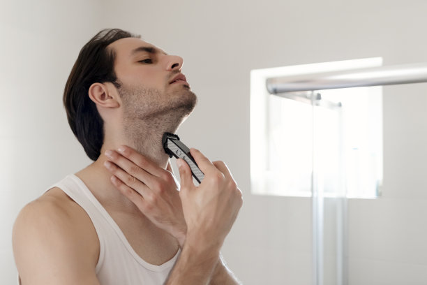 现代男人的仪容整洁图片下载