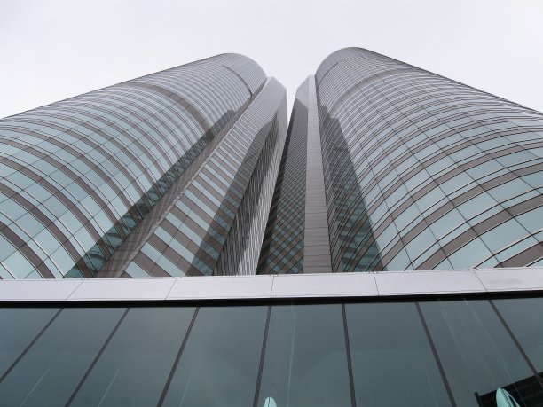 香港证券交易所摩天大楼的上行视图图片下载