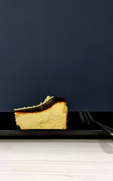 烧芝士蛋糕图片下载