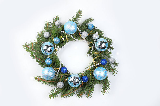 圣诞花环，圣诞和新年背景，节日装饰，杉树枝和红月桂浆果，横幅，文字的地方。贺年卡，互联网内容广告图片下载