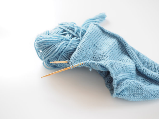 在白色背景上编织的图像图片下载