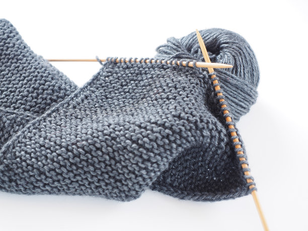 在白色背景上编织的图像图片下载