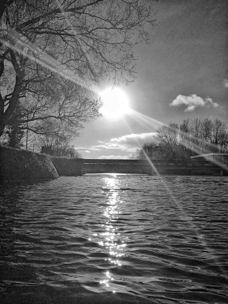 湖上秋阳图片下载