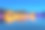 晚上，中国陕西西安，湖边的古建筑。图片下载