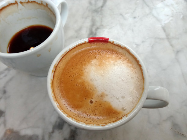 拿铁咖啡和美式咖啡图片下载
