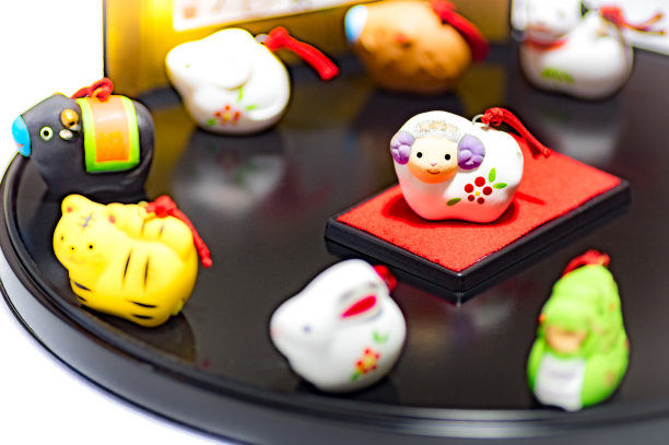 12、新年生肖装饰，羊年还未到图片下载